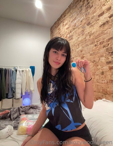 kozywoolkween only fans porn