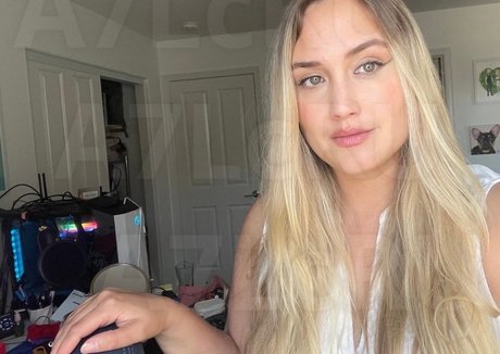 Naomi Kyle only fans