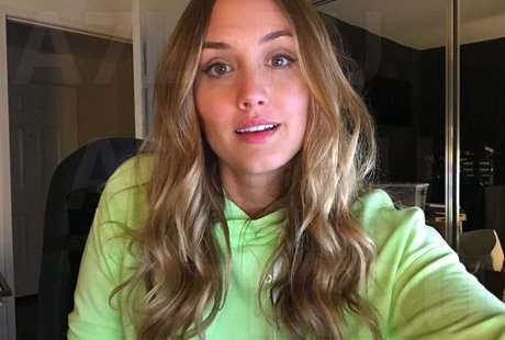 Naomi Kyle leaked onlyfans photos