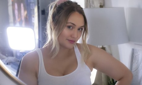 Naomi Kyle leaked onlyfans sex