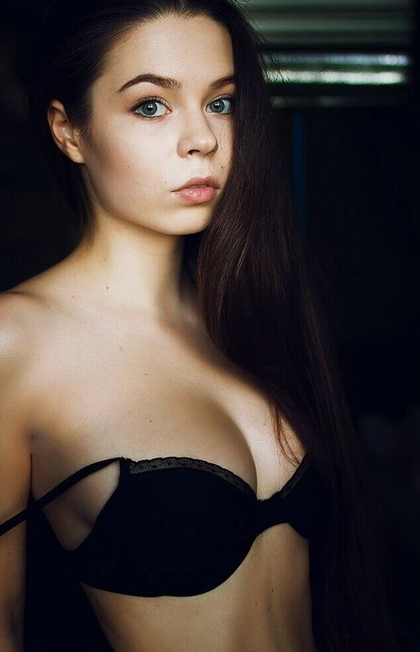 Anastasia Vasichkina onlyfans nude leak