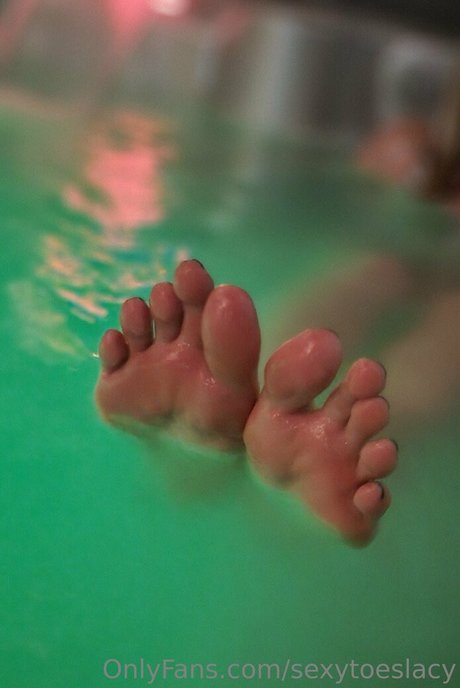 sexytoeslacy onlyfans leaked tits