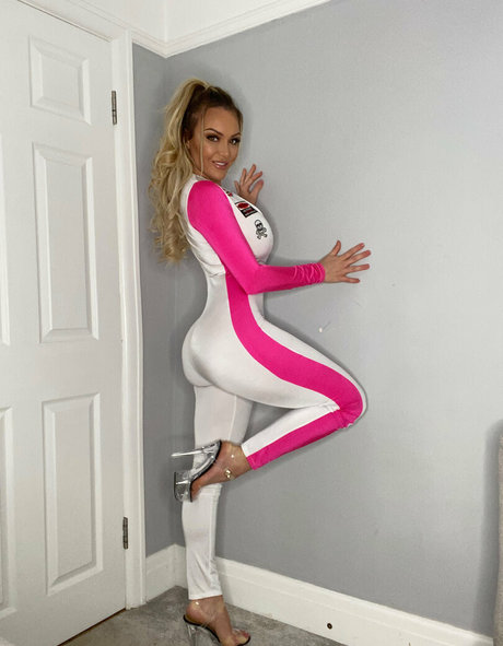 jennahoskins onlyfans model photos