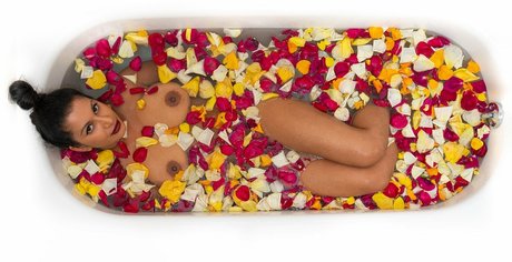 devithemodel onlyfans leaked nude