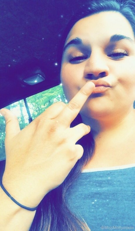 begformolly onlyfans.