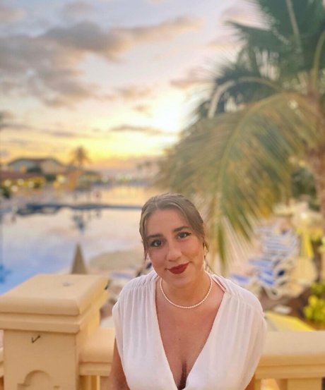 Marianna Spring desnuda onlyfans