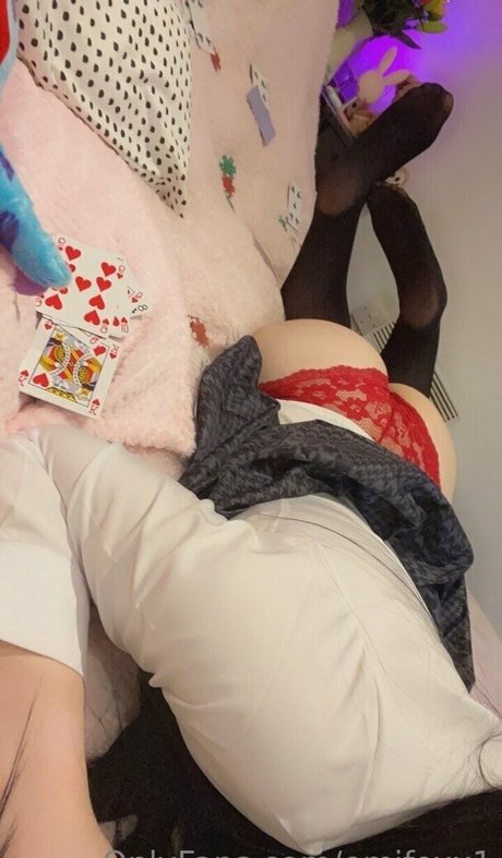 bunnyemiii onlyfans pics