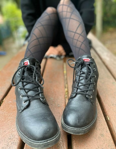 misscandyfeet2 nude onlyfans