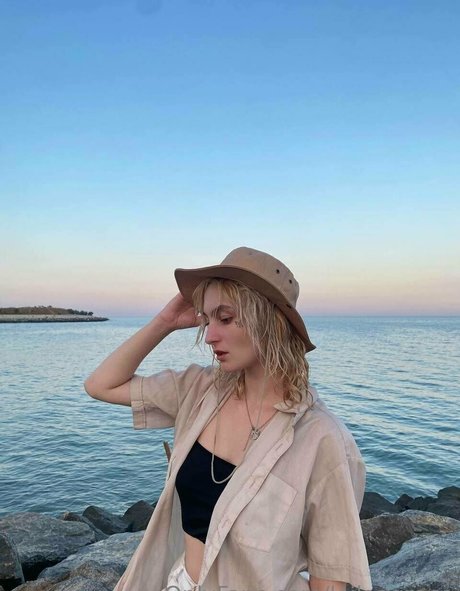 leilaagrace onlyfans nude leaks