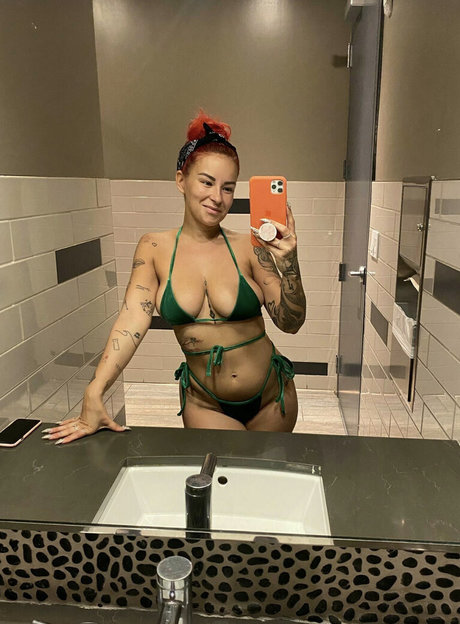 Tinze only fans photos