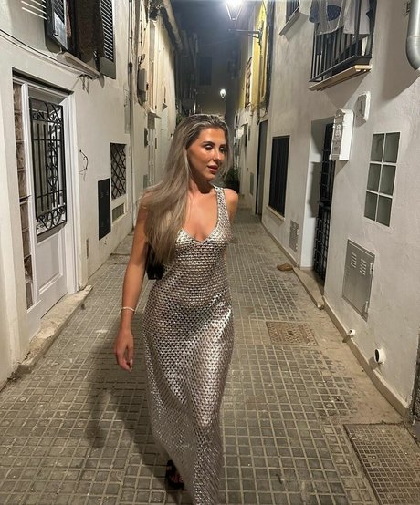 Morgan B onlyfans striptease