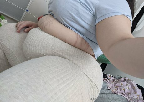 plumpybelle onlyfans naked