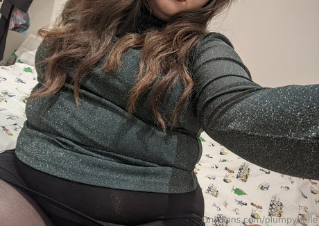 plumpybelle onlyfans boobs