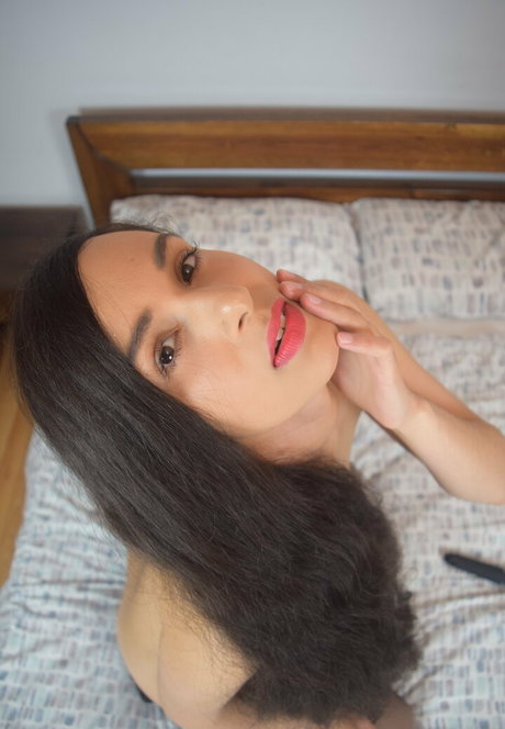 mirabella 00 only fans content