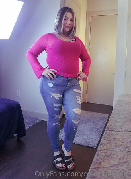 couchqueenie nude porn onlyfans