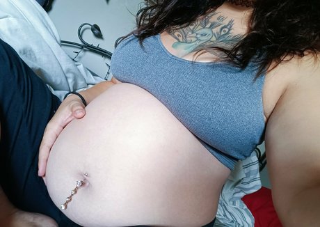 naughtysalamanderfree onlyfans.