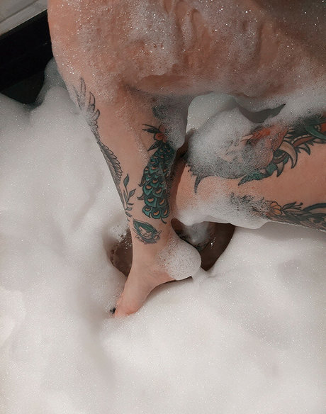 Thamisaki onlyfans content