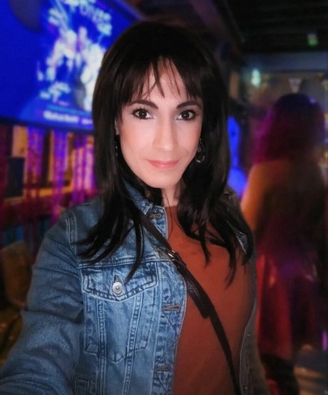 Jennifer London porn only fans