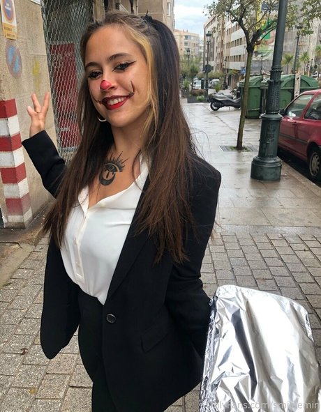 smileemin onlyfans nude pics