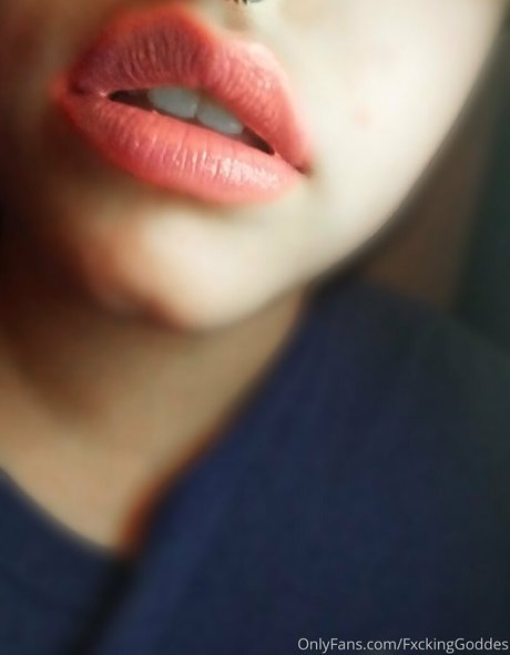 fxckinggoddes nsfw onlyfans