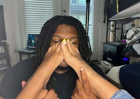 chenalfeet onlyfans.