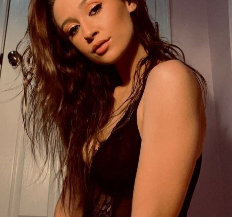 obey genevieve onlyfans pics nude