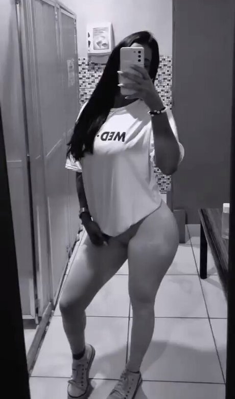 Juju Bellini onlyfans leak