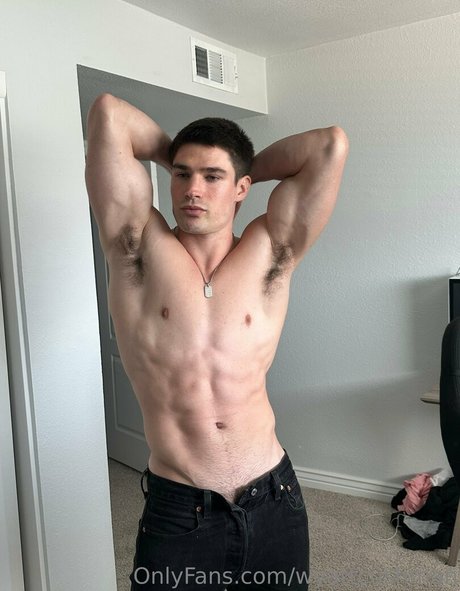 wyattcushman onlyfans striptease