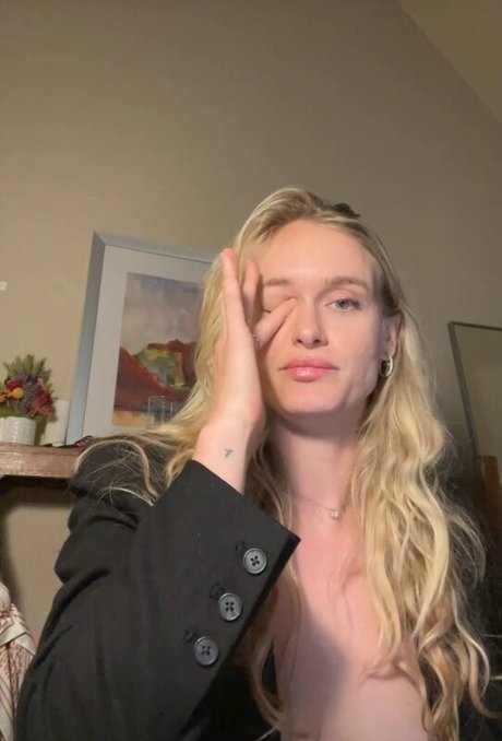 Leven Rambin onlyfans fuck