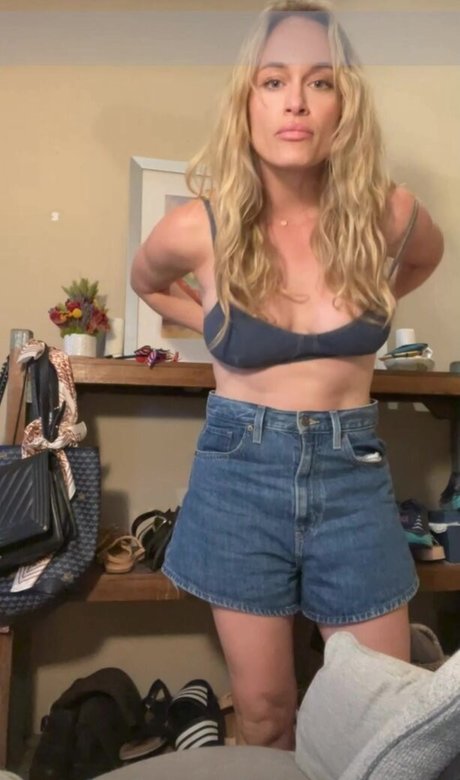 Leven Rambin onlyfans nudes porn