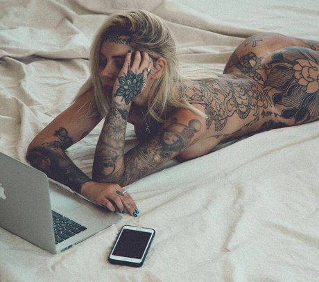 Ellis Cooper naked only fans