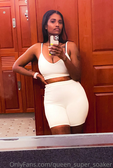 queen super soaker naked onlyfans leak