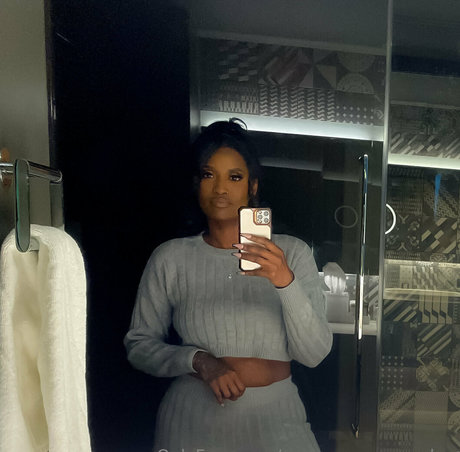 queen super soaker nude only fans leaks