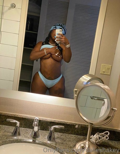 dalieshakey onlyfans tits