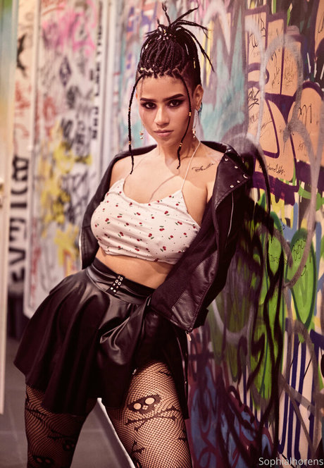 sophia lhorens joi onlyfans