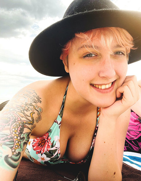 yoemilyreyfree onlyfans sextape