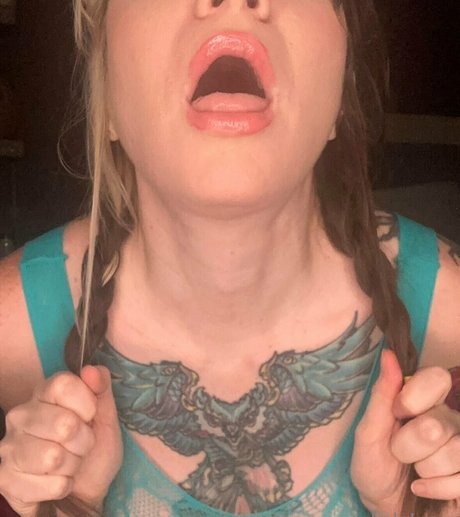 lolaluxx naked leaked onlyfans