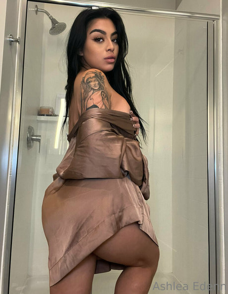 ashleasoffline onlyfans leaked dirtyship