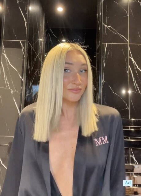 Megan McKenna only fans nude leaks