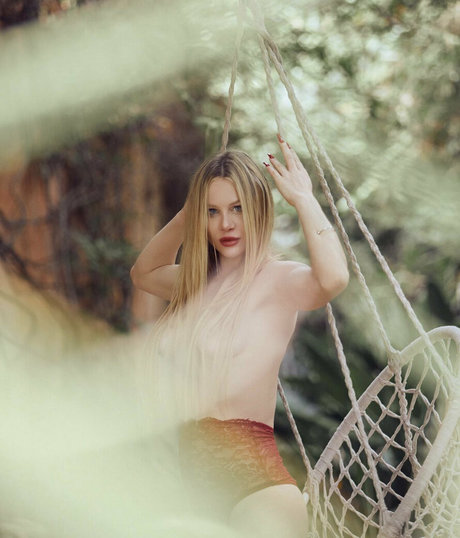 miss ursula maria nude only fans leaks