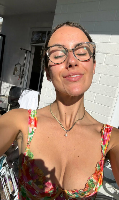 Natasha Maree onlyfans nude photos