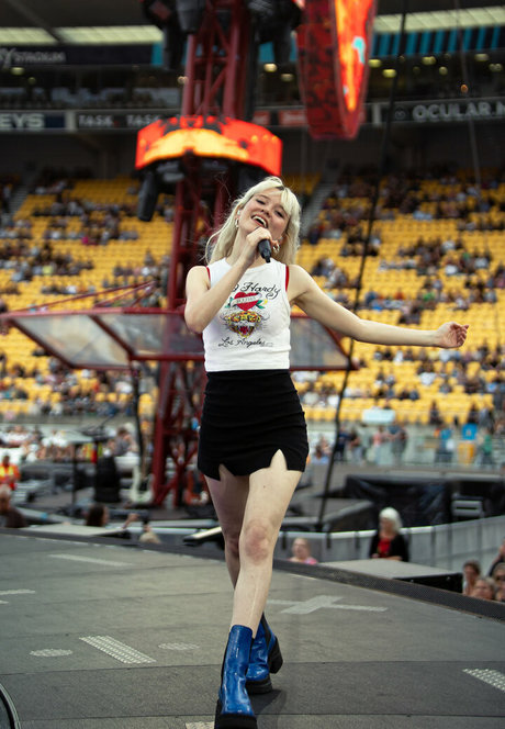 Maisie Peters xxx onlyfans