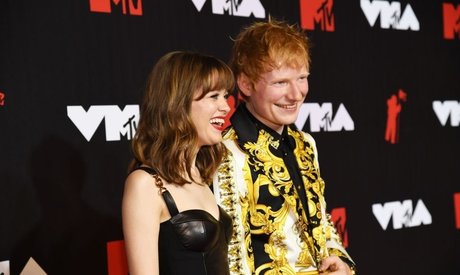 Maisie Peters leaked only fans