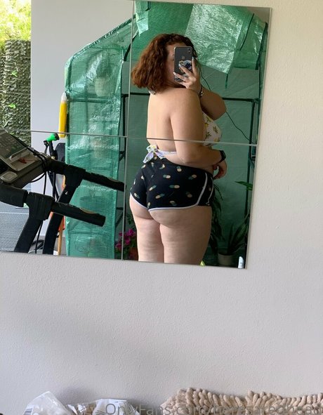 heresaredhead nude onlyfans