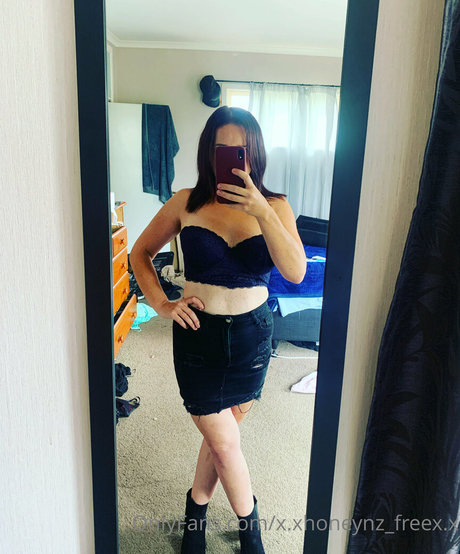 honeynz free onlyfans naked