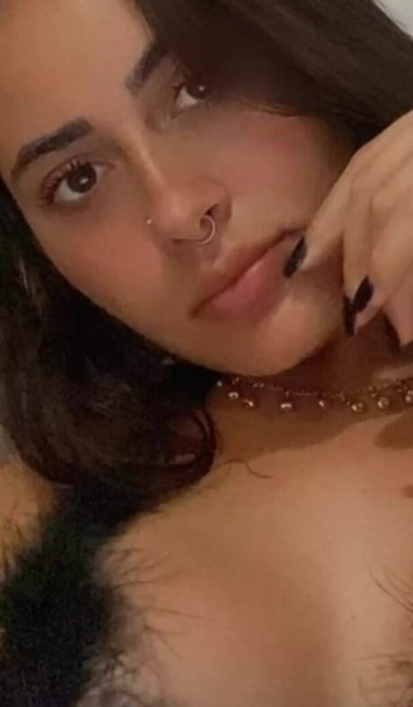 Bella Menezes naked onlyfans leaked