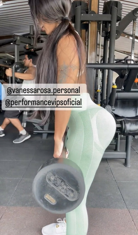 Aline Carvalho Profile pic