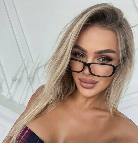 evilscarlett porn onlyfans