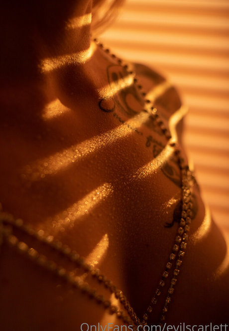 evilscarlett onlyfans explicit content