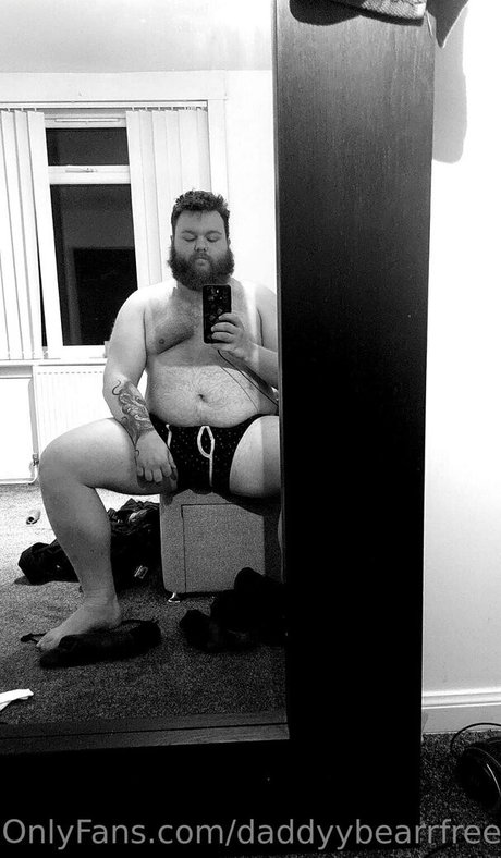 daddyybearrfree onlyfans x